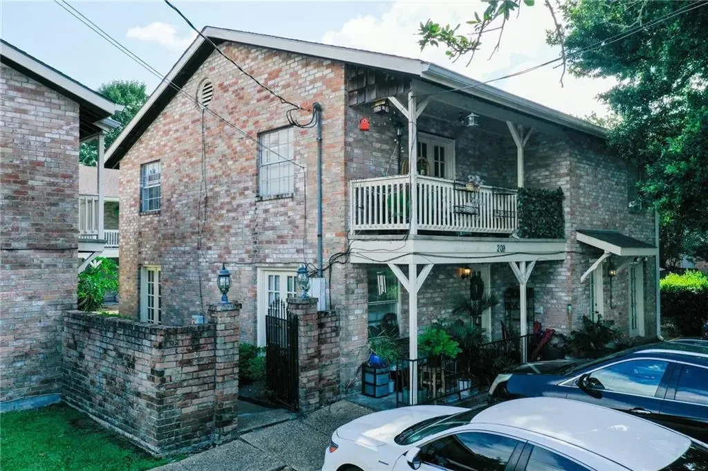 Property main image