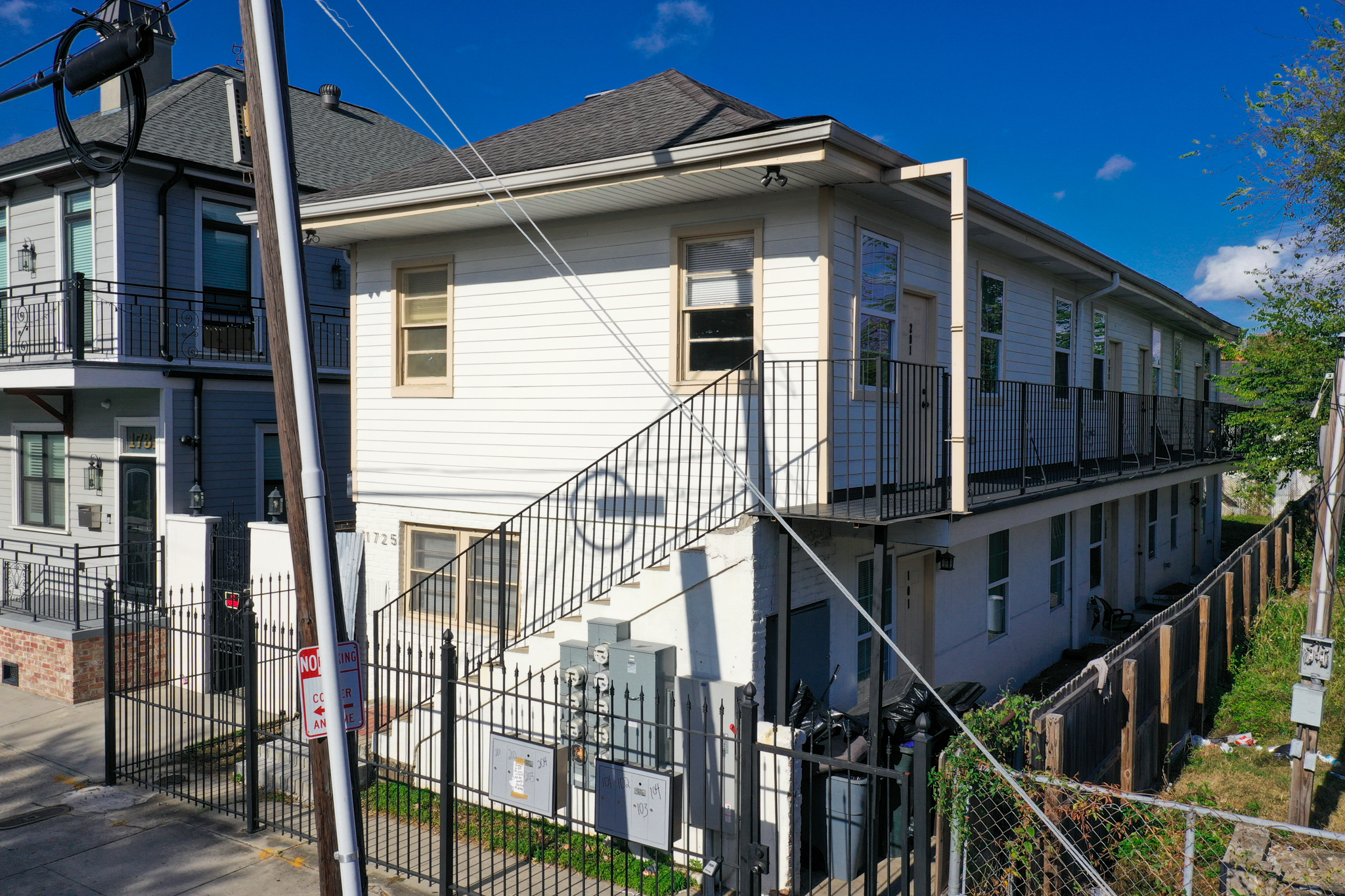 1725 Dumaine Street - 104